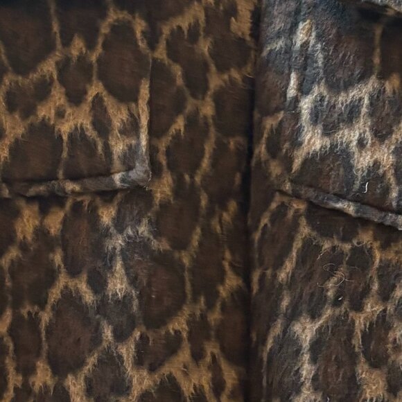 CHLOE STORA SIZE 38 EUROPEAN, ANIMAL PRINT,  OVERSIZED JACKET - Picture 2 of 5